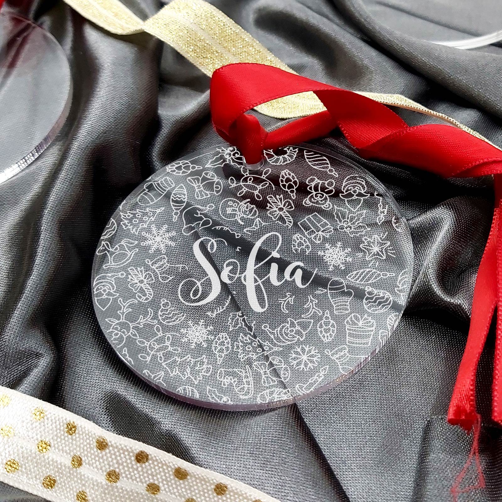 Kerstdoodles met Naam Plexiglas Kerstbal